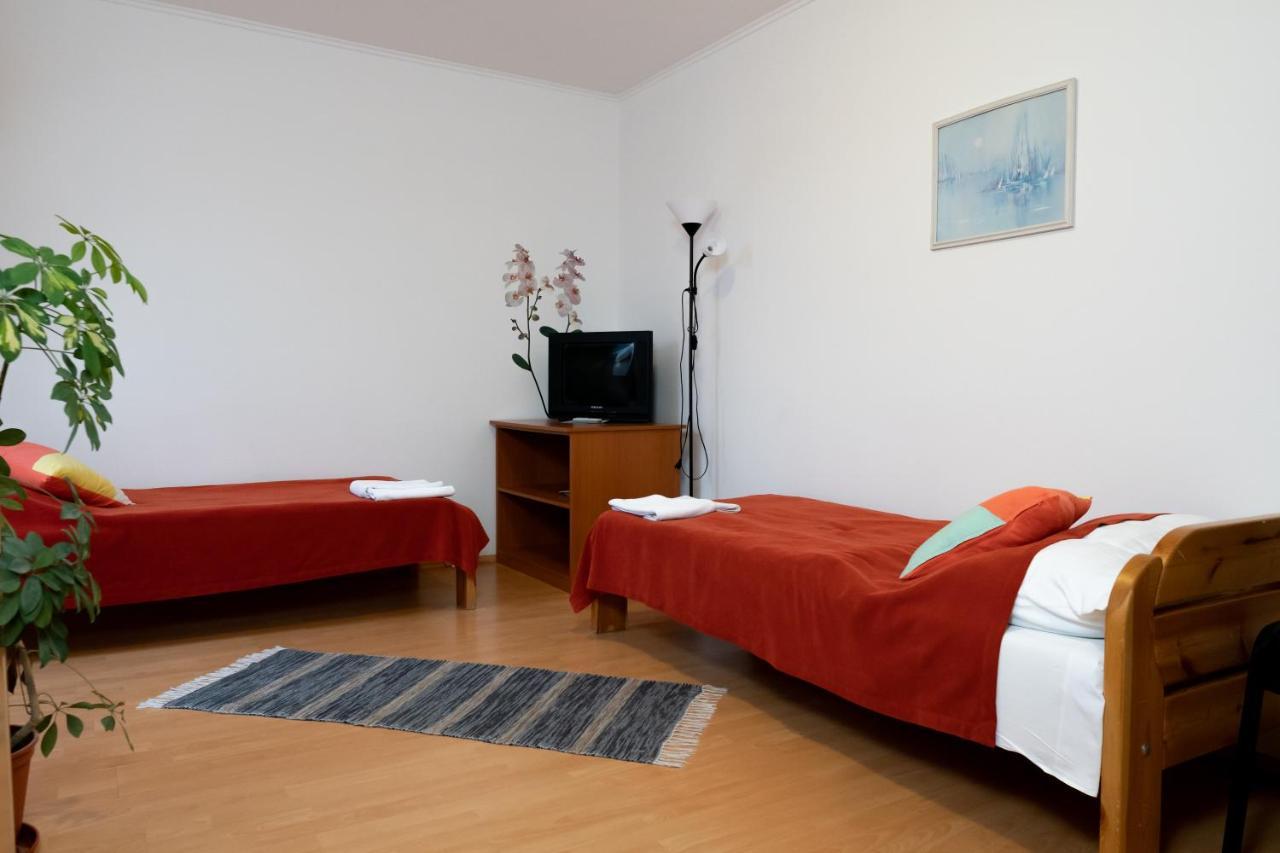 Liszt Apartman Печ Экстерьер фото