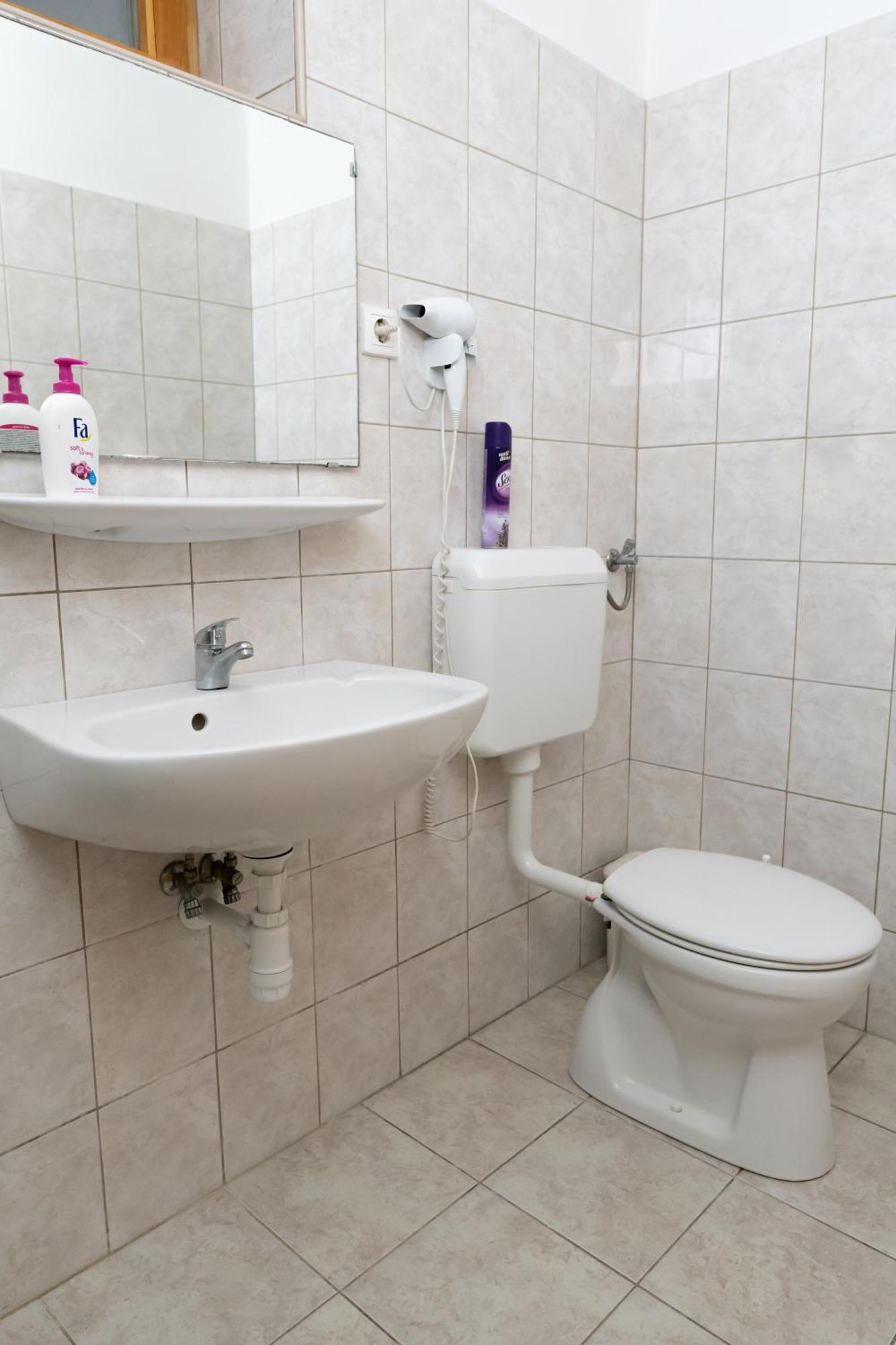 Liszt Apartman Печ Экстерьер фото
